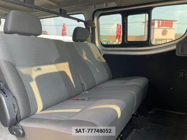 Nissan NV350 Caravan 2018-05 8101015-10