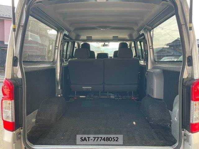 Nissan NV350 Caravan 2018-05 8101015-11