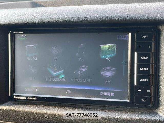 Nissan NV350 Caravan 2018-05 8101015-5