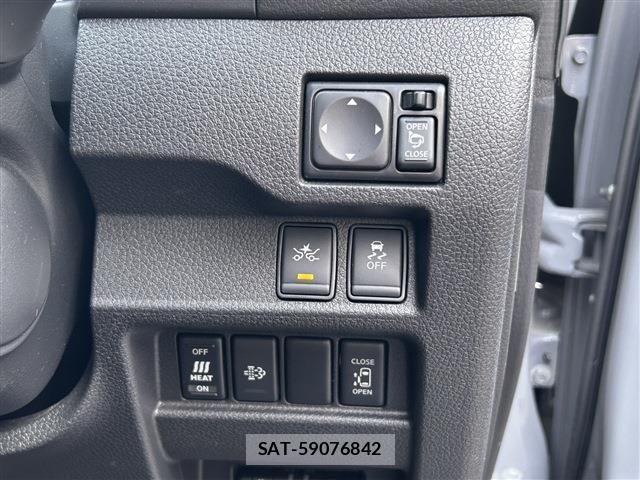 Nissan NV350 Caravan 2021-05 8101011-15