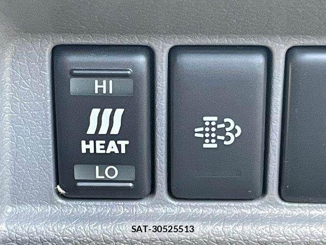 Nissan NV350 Caravan 2017-09 8131753-9