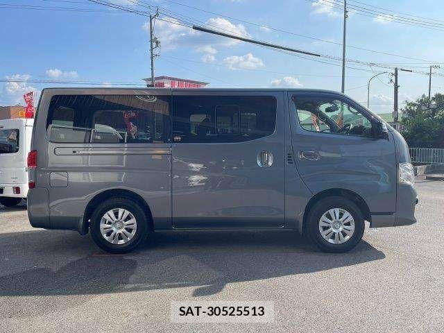 Nissan NV350 Caravan 2017-09 8131753-20