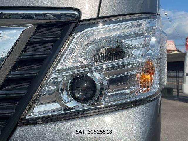 Nissan NV350 Caravan 2017-09 8131753-24