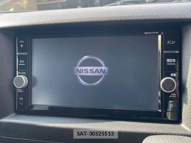 Nissan NV350 Caravan 2017-09 8131753-3