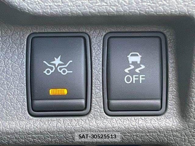 Nissan NV350 Caravan 2017-09 8131753-8