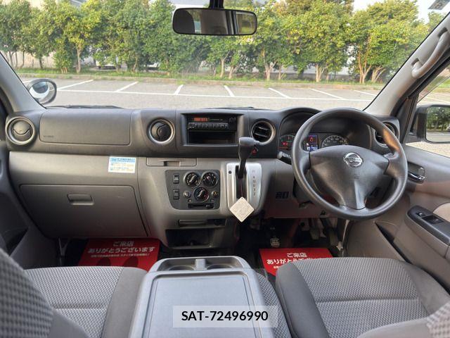 Nissan NV350 Caravan 2014-06 8146377-10