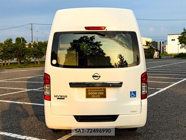 Nissan NV350 Caravan 2014-06 8146377-7