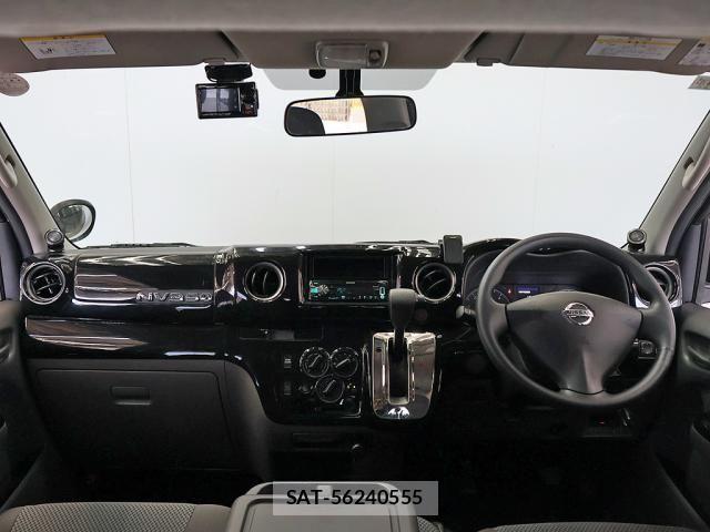 Nissan NV350 Caravan 2015-12 8158953-5