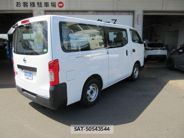 Nissan NV350 Caravan 2020-03 8209370-14