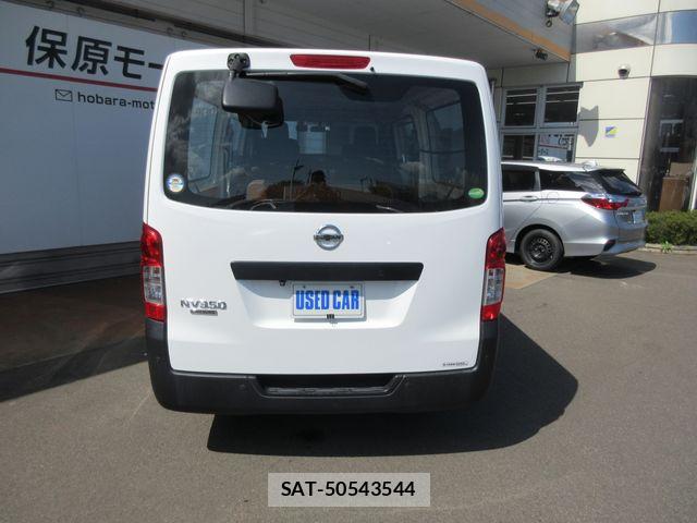 Nissan NV350 Caravan 2020-03 8209370-15