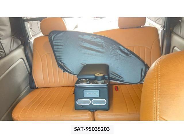 Nissan NV350 Caravan 2017-06 8231177-21