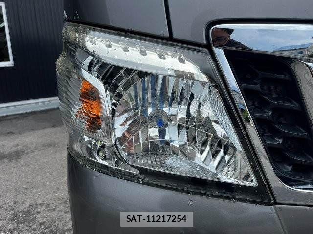 Nissan NV350 Caravan 2013-04 8246246-9