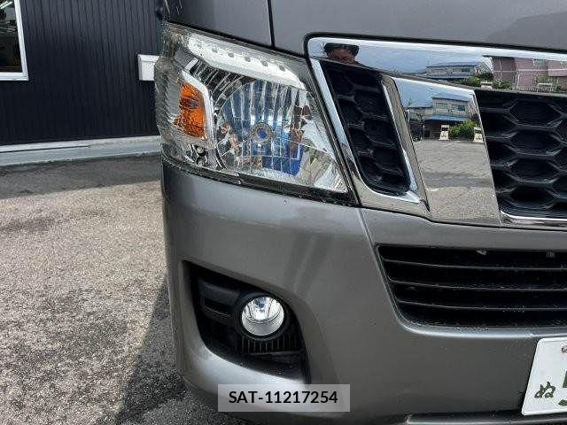 Nissan NV350 Caravan 2013-04 8246246-19