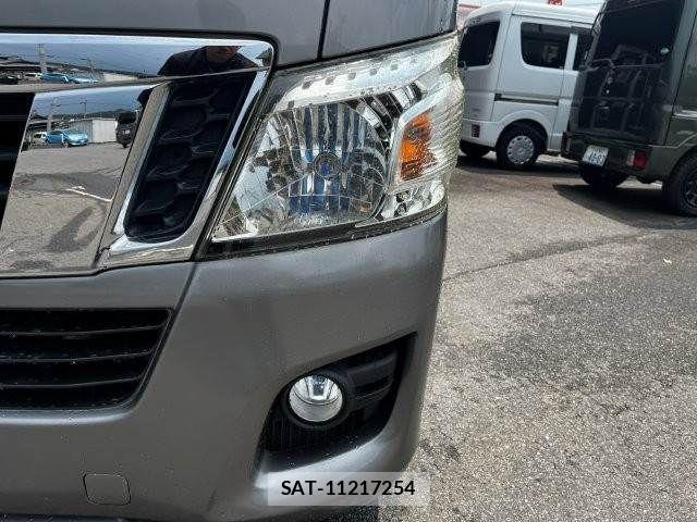 Nissan NV350 Caravan 2013-04 8246246-21