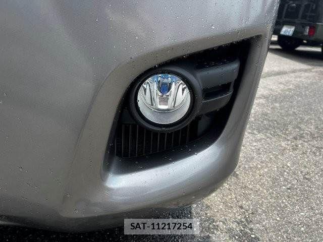 Nissan NV350 Caravan 2013-04 8246246-22