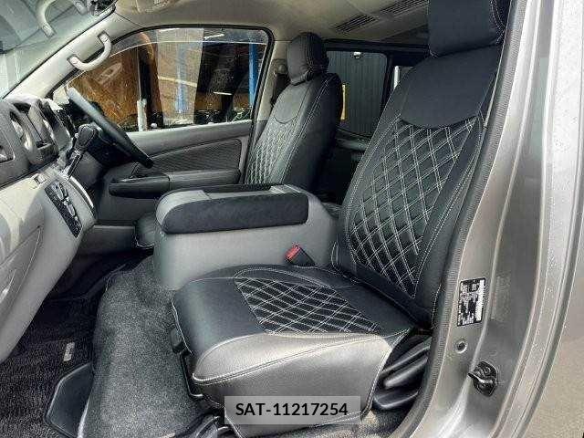 Nissan NV350 Caravan 2013-04 8246246-27