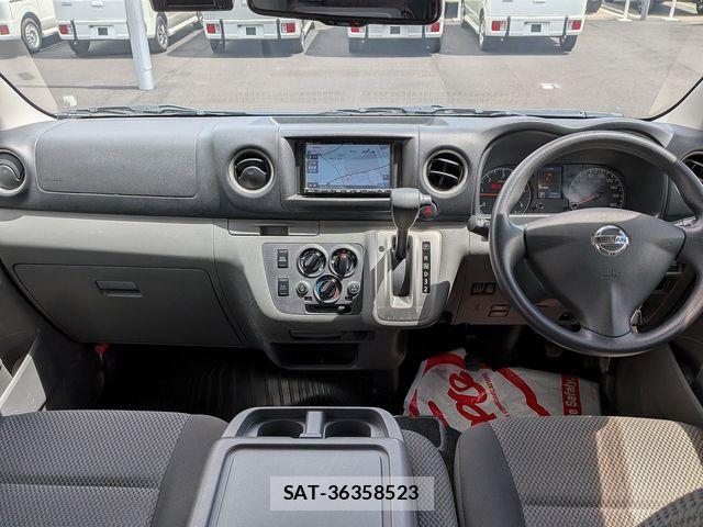 Nissan NV350 Caravan 2020-04 8316185-16