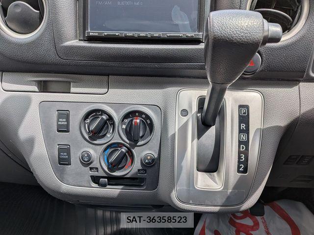 Nissan NV350 Caravan 2020-04 8316185-27