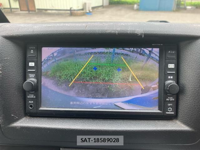 Nissan NV350 Caravan 2017-09 8316191-21