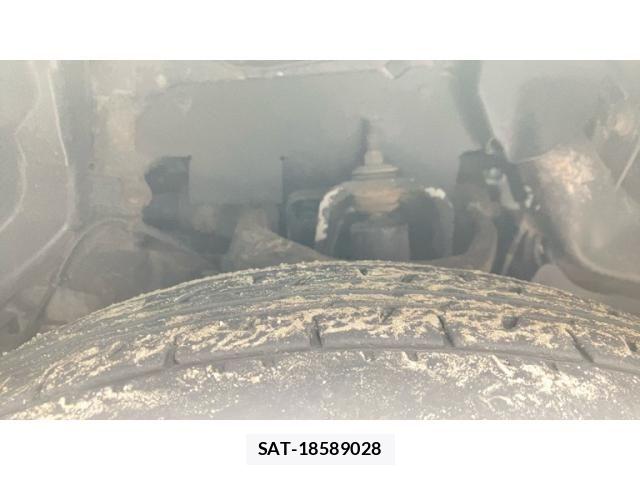 Nissan NV350 Caravan 2017-09 8316191-29