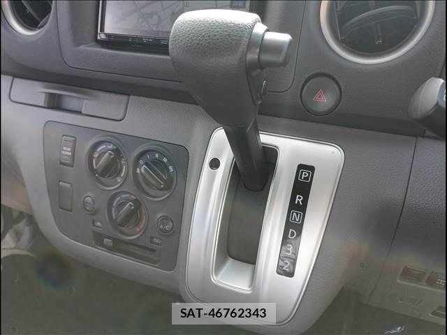 Nissan NV350 Caravan 2020-12 8316186-12