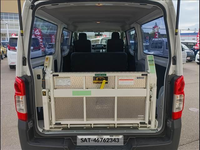Nissan NV350 Caravan 2020-12 8316186-17