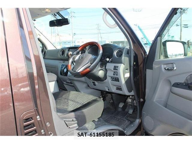 Nissan NV350 Caravan 2018-05 8337265-14