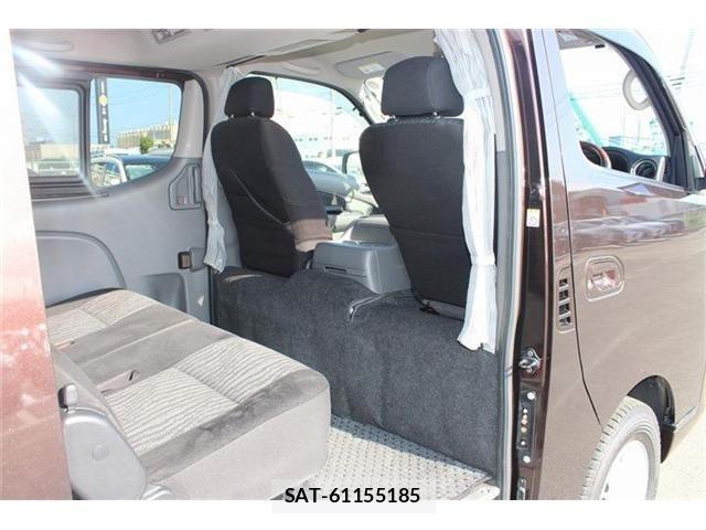 Nissan NV350 Caravan 2018-05 8337265-18