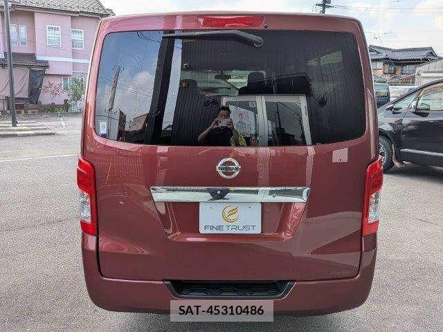 Nissan NV350 Caravan 2018-01 8337268-19