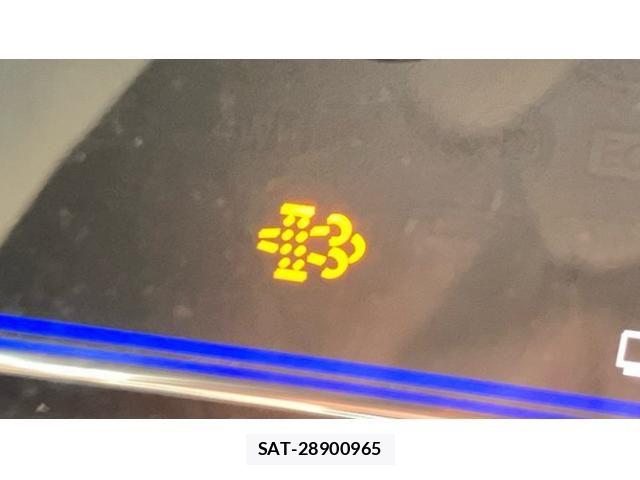 Nissan NV350 Caravan 2015-11 8337272-16