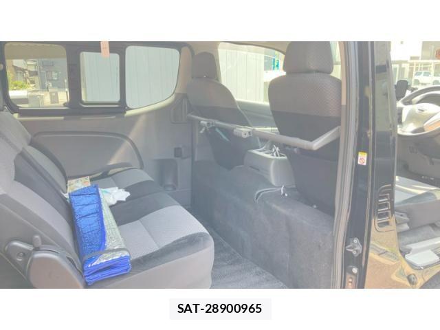 Nissan NV350 Caravan 2015-11 8337272-21