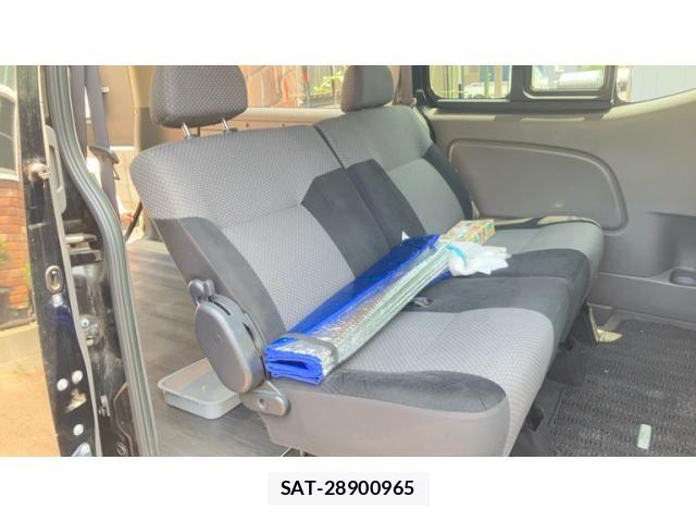 Nissan NV350 Caravan 2015-11 8337272-22