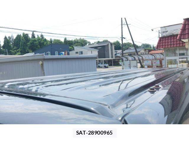 Nissan NV350 Caravan 2015-11 8337272-4