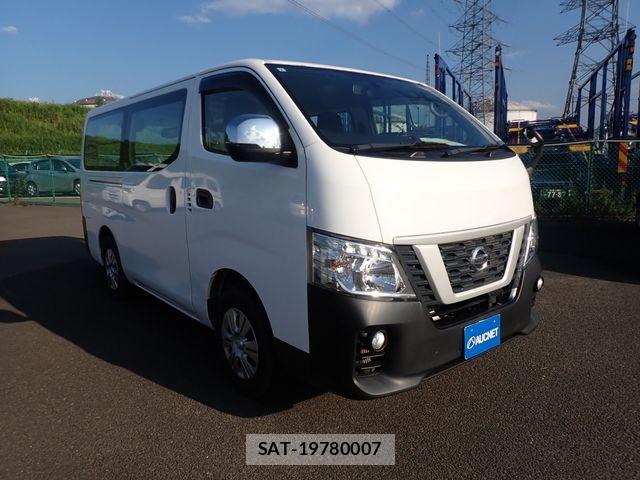 Nissan NV350 Caravan 2021-07 8337269-0