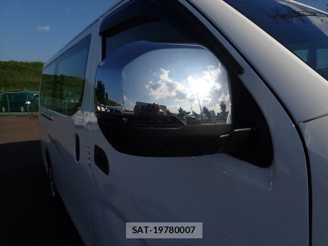 Nissan NV350 Caravan 2021-07 8337269-3