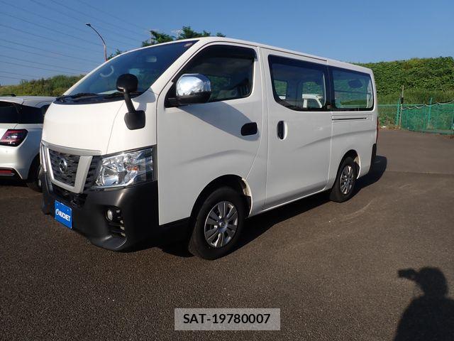 Nissan NV350 Caravan 2021-07 8337269-5