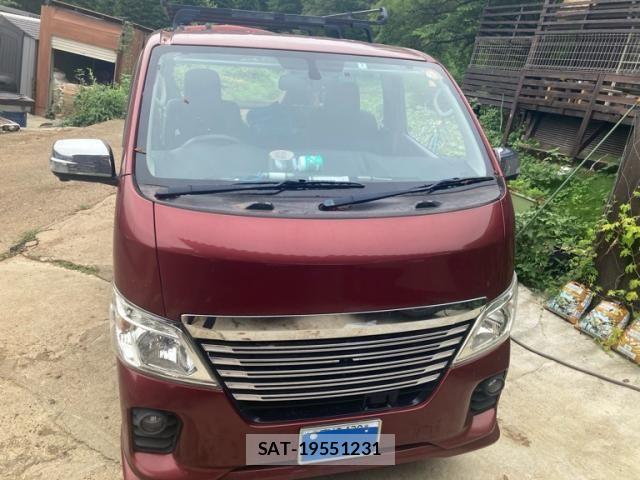 Nissan NV350 Caravan 2019-03 8337270-1