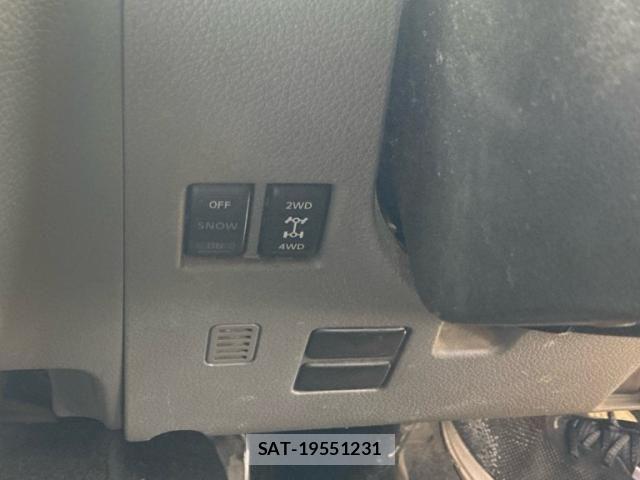 Nissan NV350 Caravan 2019-03 8337270-19