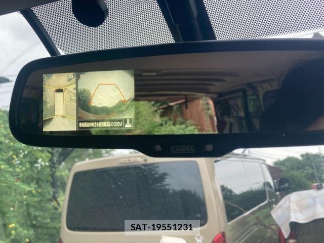 Nissan NV350 Caravan 2019-03 8337270-22