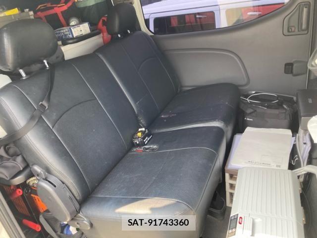 Nissan NV350 Caravan 2021-03 8337266-13