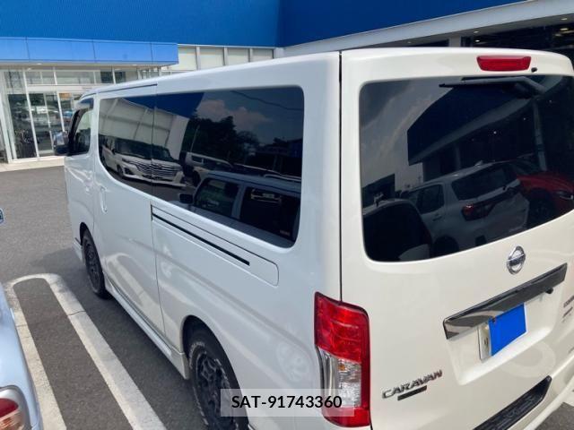 Nissan NV350 Caravan 2021-03 8337266-3