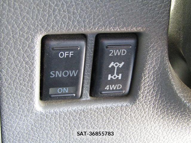 Nissan NV350 Caravan 2021-02 8355283-19