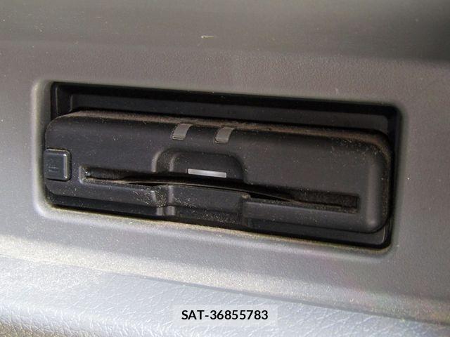 Nissan NV350 Caravan 2021-02 8355283-23