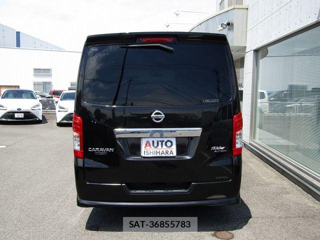 Nissan NV350 Caravan 2021-02 8355283-5