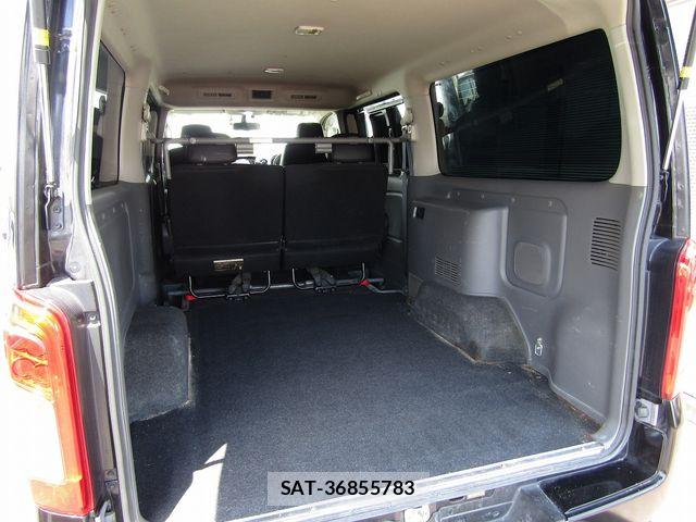 Nissan NV350 Caravan 2021-02 8355283-6