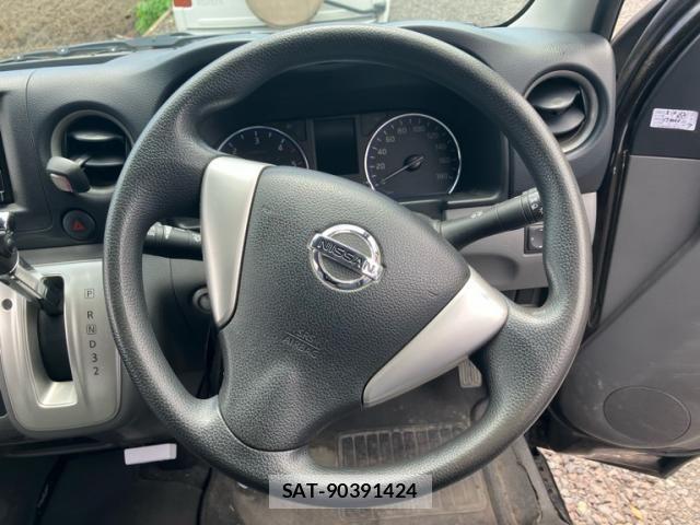 Nissan NV350 Caravan 2014-09 8367932-9