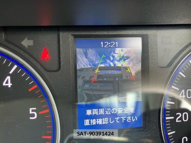 Nissan NV350 Caravan 2014-09 8367932-13