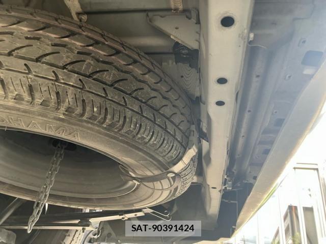 Nissan NV350 Caravan 2014-09 8367932-6