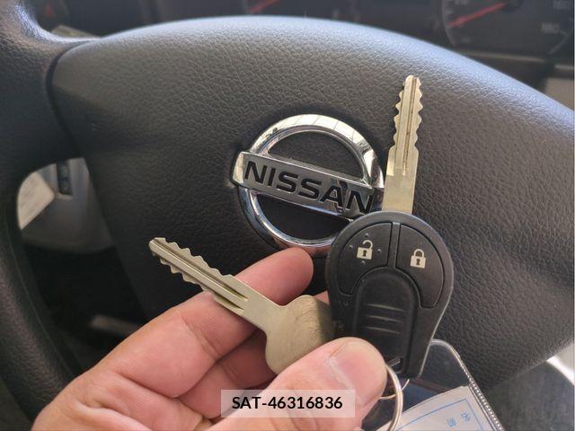 Nissan NV350 Caravan 2017-12 8414151-12