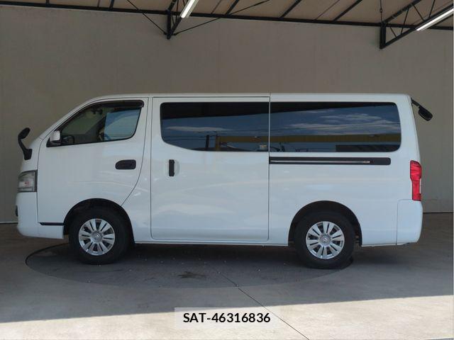 Nissan NV350 Caravan 2017-12 8414151-21